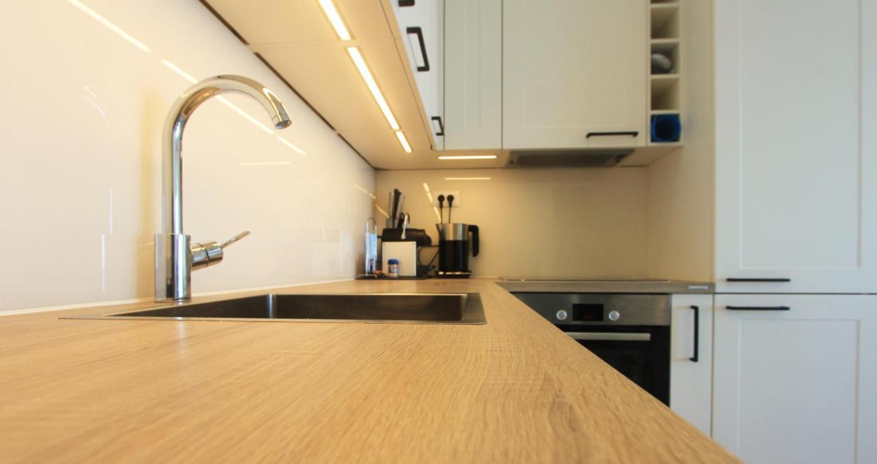 Lustica Bay Magnolia Apartment Tivat Exteriör bild